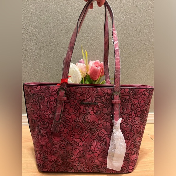 Montana West Handbags - Montana West Fuchsia Large Tote